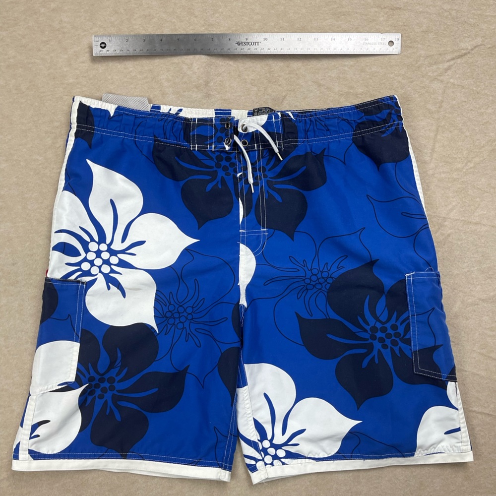 No Boundaries Men’s Swim trunks, Size: Large